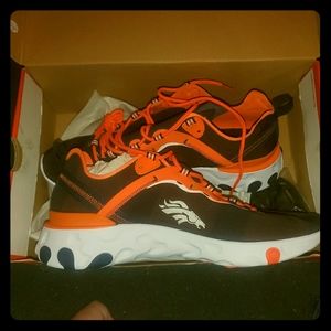 New nike bronco special edition